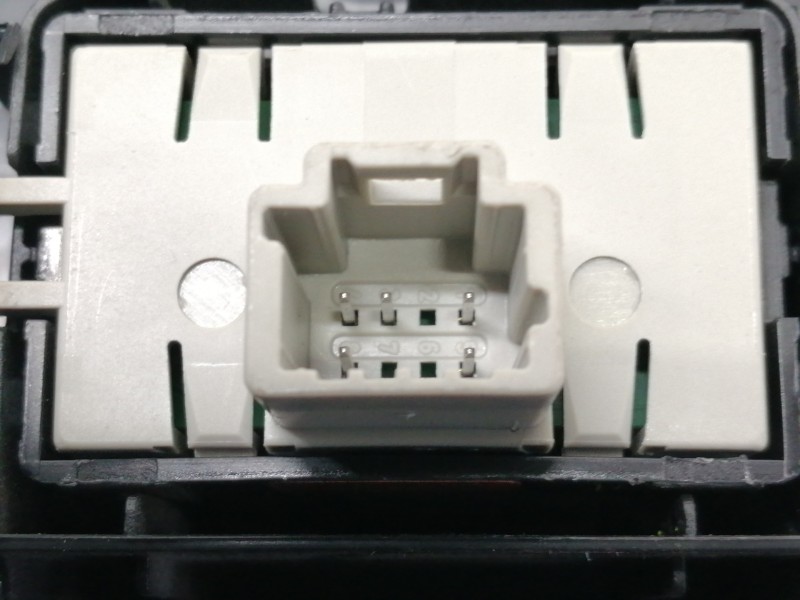 Recambio de moldura para dacia sandero stepway ambiance referencia OEM IAM 275009384R  CARCASA SALPICADERO