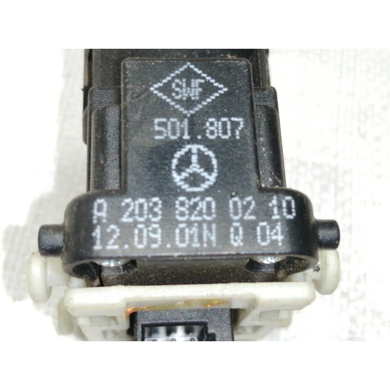 Recambio de mando elevalunas trasero derecho para mercedes-benz clase c (w203) berlina 200 cdi (203.004) referencia OEM IAM   