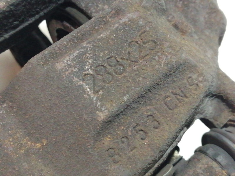 Recambio de pinza freno delantera izquierda para mercedes-benz clase c (w203) berlina 200 cdi (203.004) referencia OEM IAM 288X2
