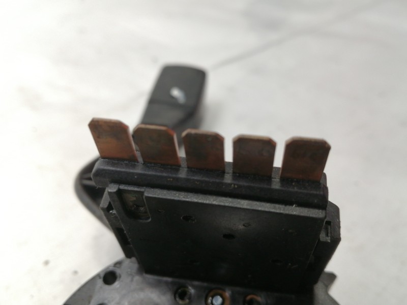 Recambio de mando intermitentes para volkswagen passat berlina (312) cl referencia OEM IAM 88S97  