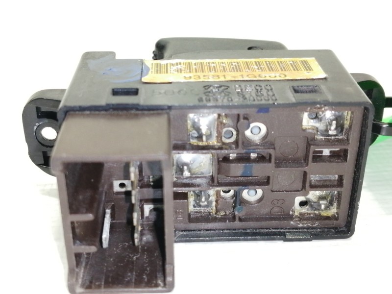 Recambio de mando elevalunas trasero izquierdo para kia rio 1.5 crdi ex1 referencia OEM IAM 935811G000  