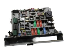 Recambio de caja reles / fusibles para bmw serie 1 berlina (e81/e87) 2.0 16v diesel cat referencia OEM IAM 690662105  
