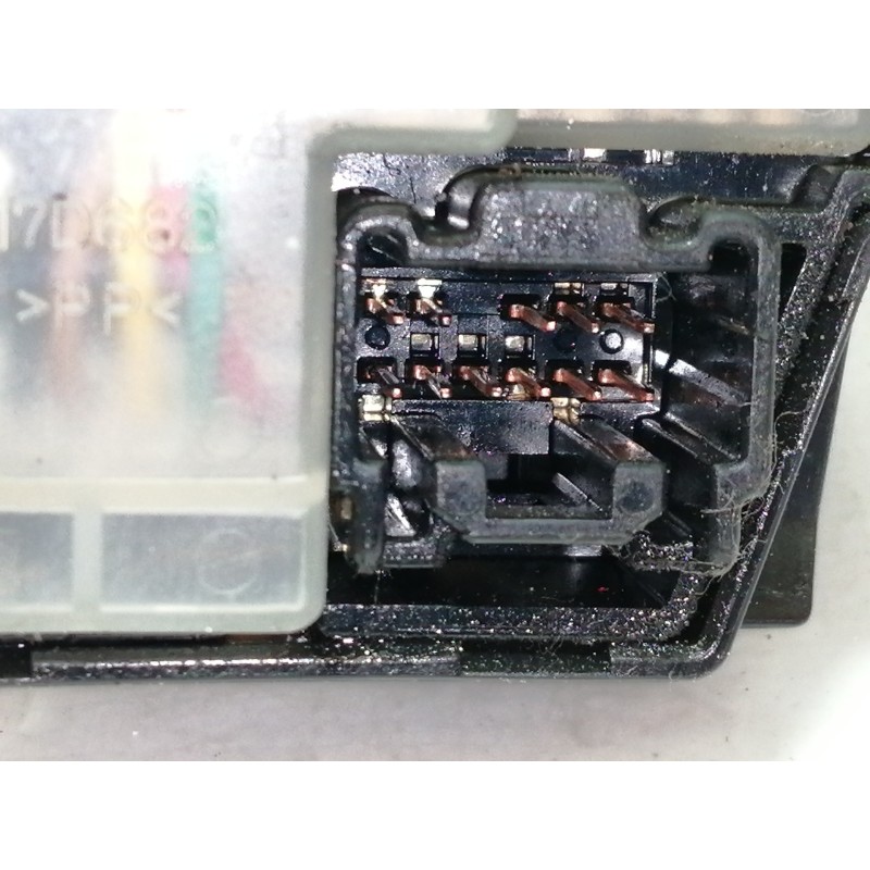 Recambio de mando luces para mazda 5 berl. (cr) 2.0 crtd active+ (105kw) referencia OEM IAM 17D682  