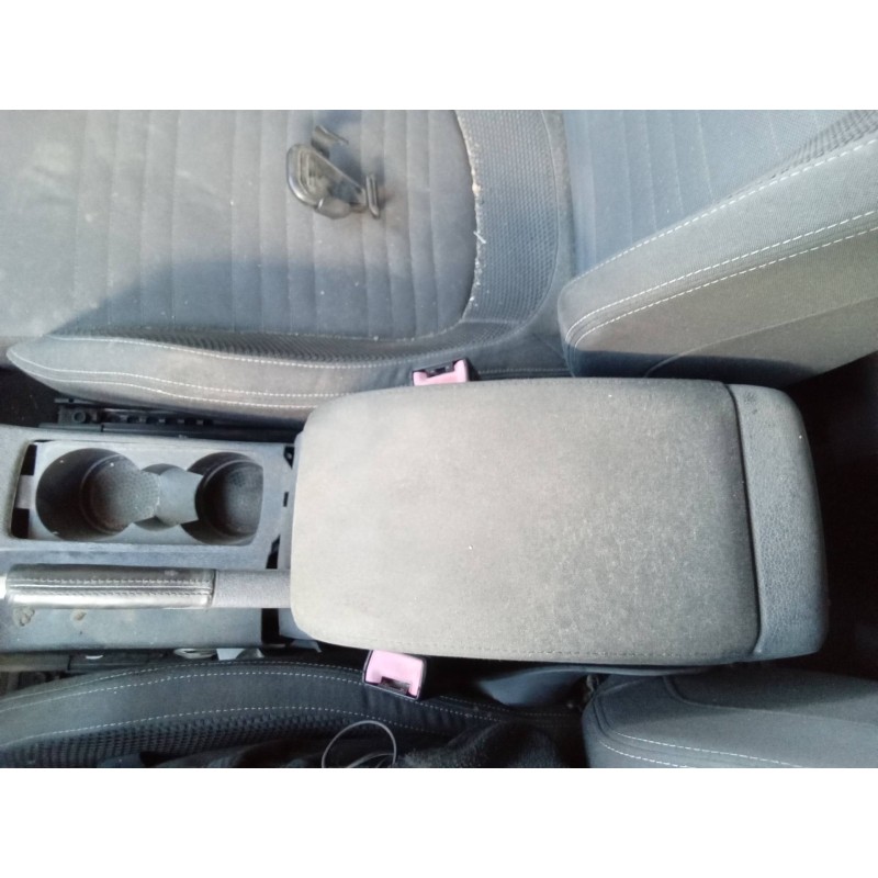 Recambio de apoyabrazos central para volkswagen scirocco (137) 2.0 tdi (103kw) referencia OEM IAM 1K0863243C 1K5864251C 