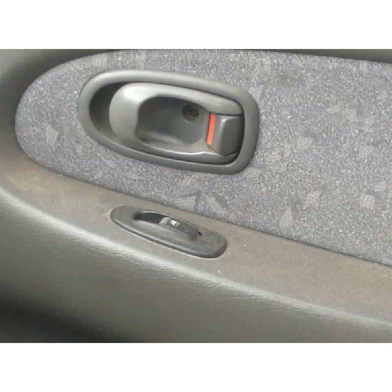 Recambio de mando elevalunas delantero derecho para kia sephia ll básico referencia OEM IAM   