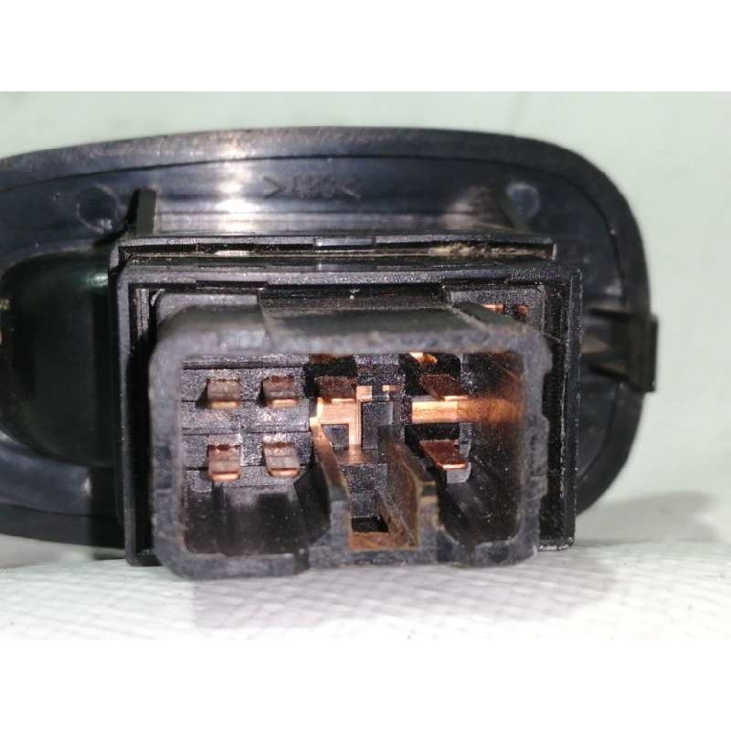 Recambio de mando elevalunas delantero derecho para kia sephia ll básico referencia OEM IAM   