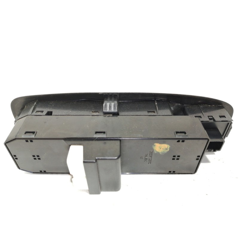 Recambio de mando elevalunas delantero izquierdo para hyundai accent (lc) gls referencia OEM IAM 620W10270  