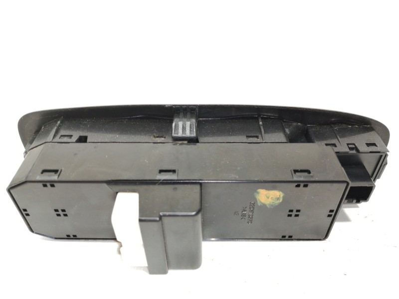 Recambio de mando elevalunas delantero izquierdo para hyundai accent (lc) gls referencia OEM IAM 620W10270  