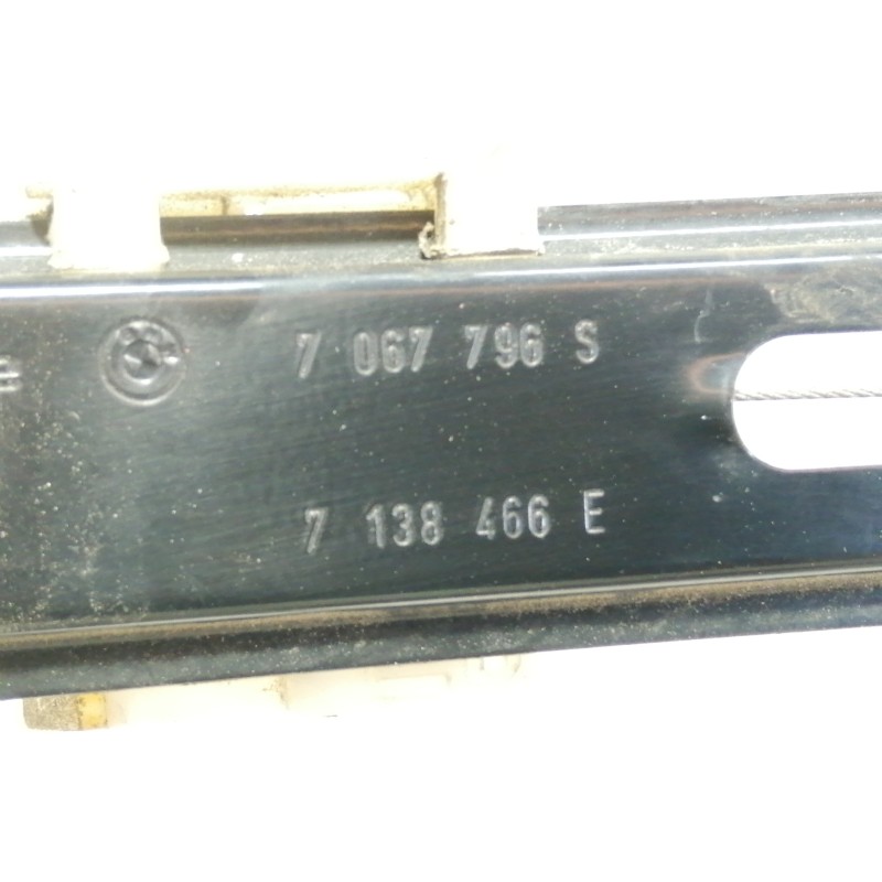 Recambio de elevalunas delantero derecho para bmw serie 1 berlina (e81/e87) 2.0 16v diesel cat referencia OEM IAM 7138466E  