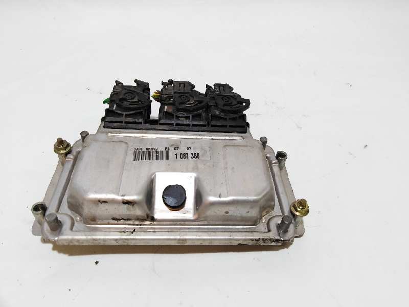 Recambio de centralita motor uce para peugeot 306 break boulebard referencia OEM IAM 0261206861  