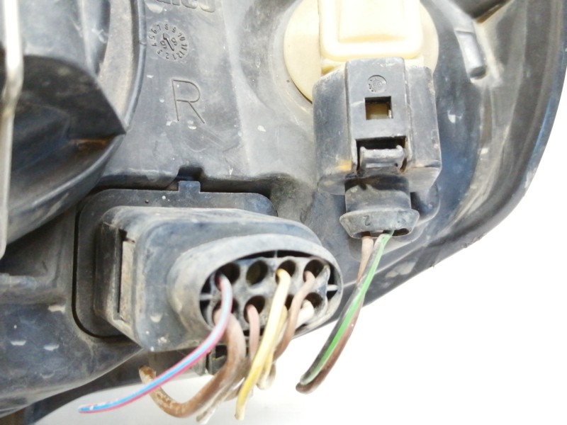 Recambio de faro derecho para seat cordoba berlina (6k2) signo referencia OEM IAM 04HCRPL02A  