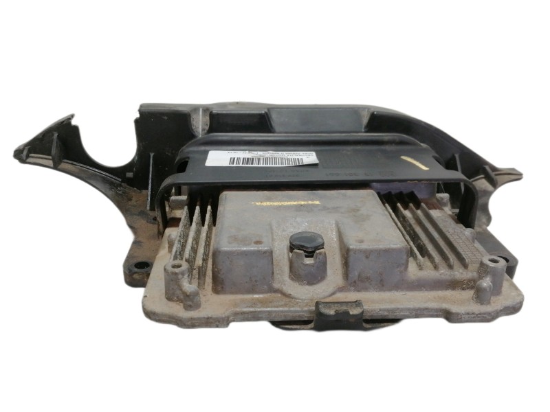 Recambio de centralita motor uce para opel corsa d selective referencia OEM IAM 55575350  