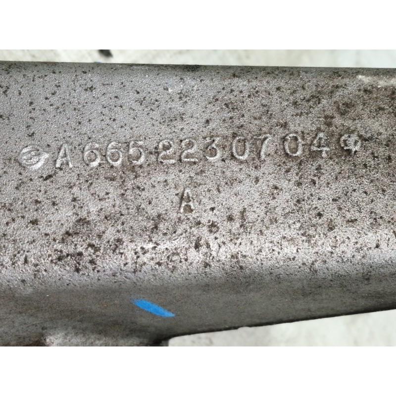 Recambio de soporte motor izquierdo para ssangyong rodius xdi limited referencia OEM IAM A6652230704  