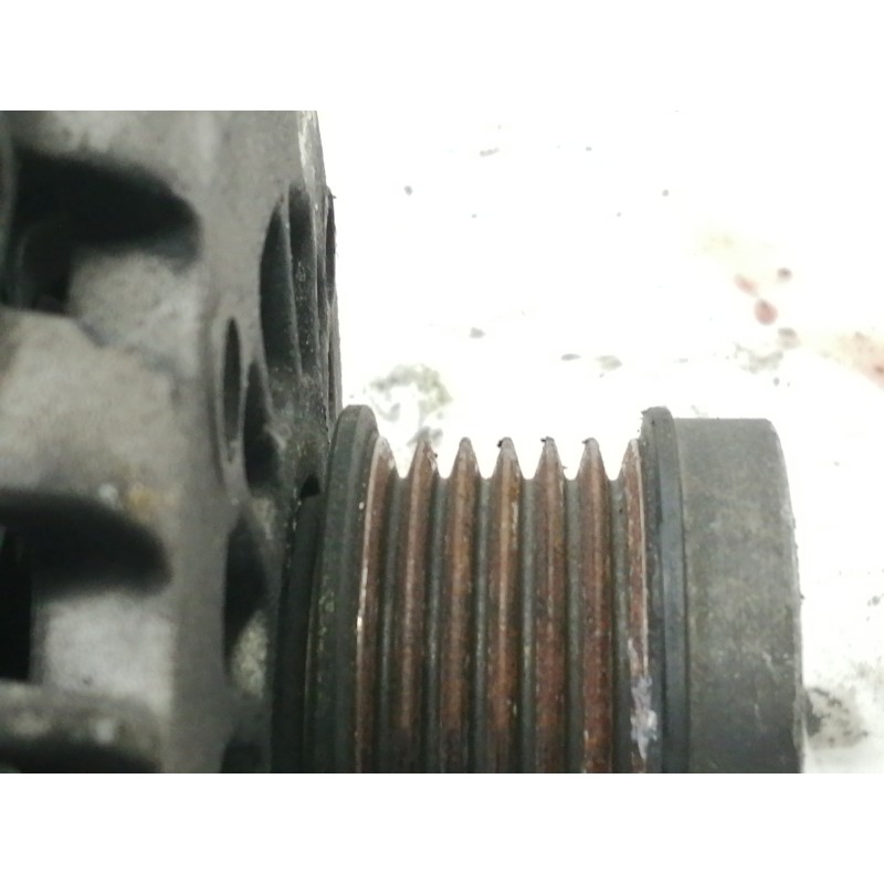 Recambio de alternador para ssangyong rodius xdi limited referencia OEM IAM A6651540302  