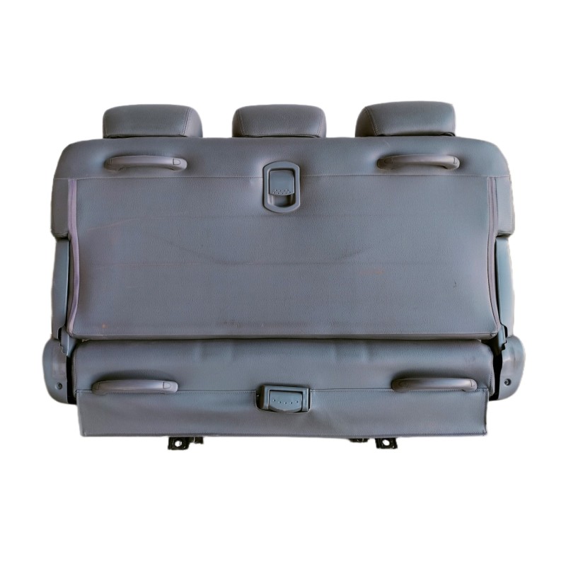 Recambio de asientos traseros para ssangyong rodius xdi limited referencia OEM IAM TERCERAFILA/PIEL/CUERO  