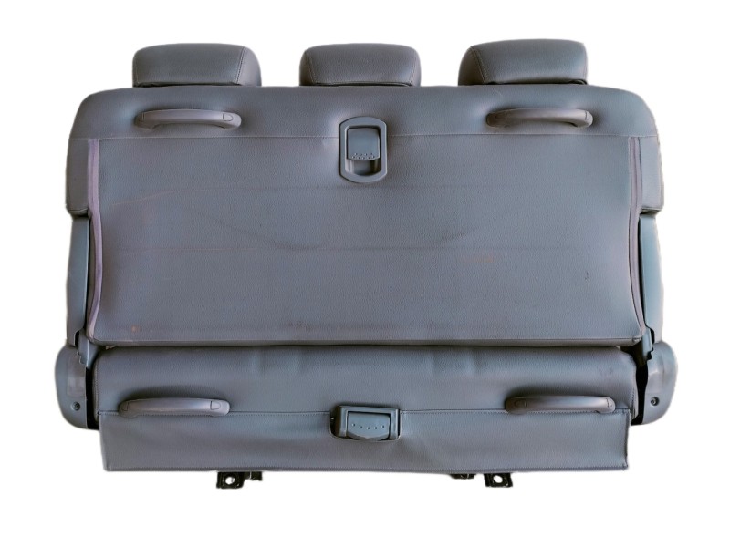 Recambio de asientos traseros para ssangyong rodius xdi limited referencia OEM IAM TERCERAFILA/PIEL/CUERO  