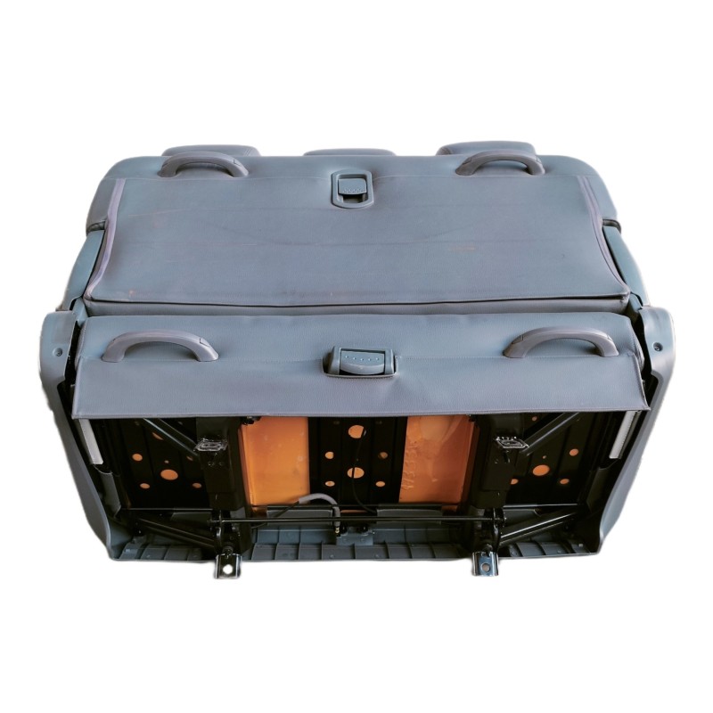 Recambio de asientos traseros para ssangyong rodius xdi limited referencia OEM IAM TERCERAFILA/PIEL/CUERO  