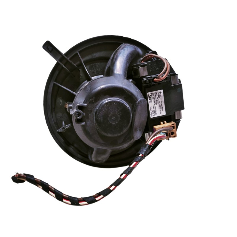 Recambio de motor calefaccion para volkswagen scirocco (137) 2.0 tdi (103kw) referencia OEM IAM F011021936 CZ2468105384 