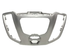 Recambio de moldura para ford transit kombi (ttg) 350 l3 referencia OEM IAM V047A04A  