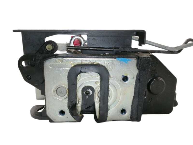 Recambio de cerradura puerta delantera izquierda para ssangyong rodius xdi limited referencia OEM IAM A045035  