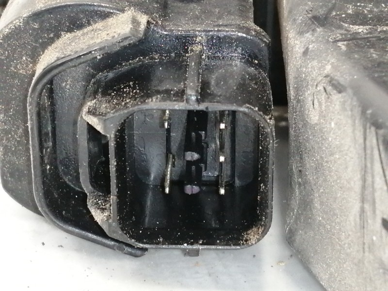 Recambio de cerradura puerta trasera izquierda para ssangyong rodius xdi limited referencia OEM IAM A045035  