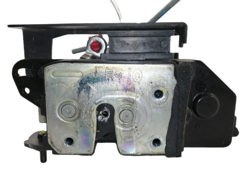 Recambio de cerradura puerta trasera izquierda para ssangyong rodius xdi limited referencia OEM IAM A045035  