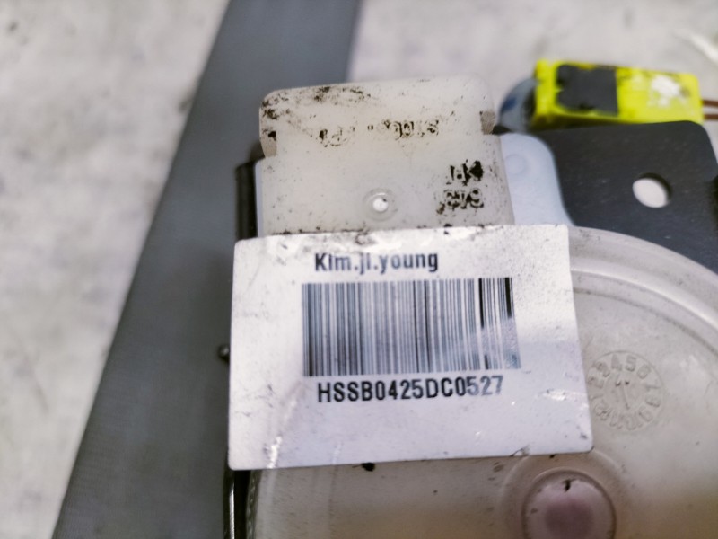 Recambio de cinturon seguridad delantero derecho para ssangyong rodius xdi limited referencia OEM IAM 7462221005ABU HSSB0425DC05