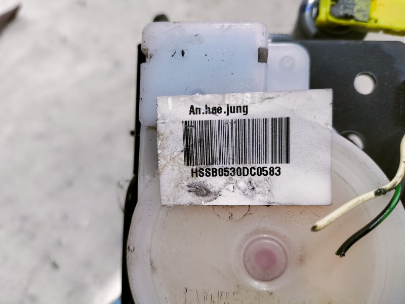 Recambio de cinturon seguridad delantero izquierdo para ssangyong rodius xdi limited referencia OEM IAM 7462121005 5587STW0801 H