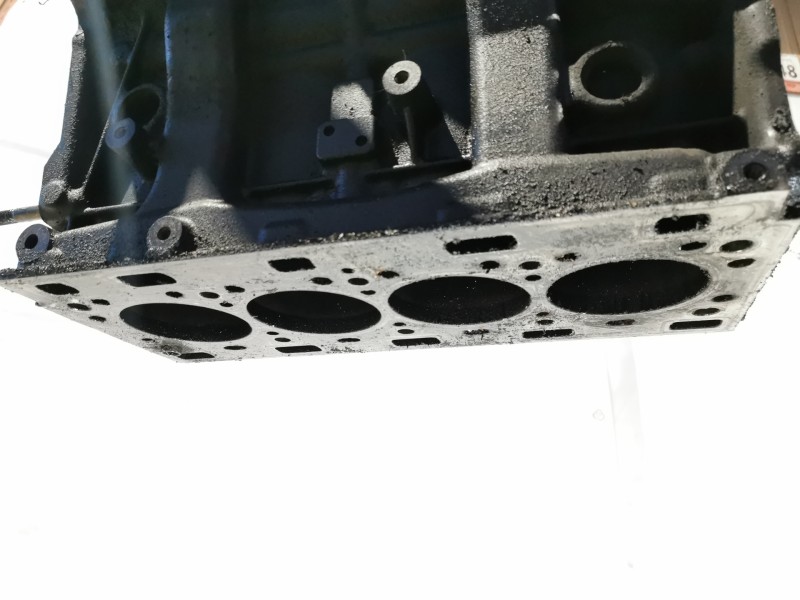 Recambio de bloque para renault laguna ii grandtour (kg0) dynamique referencia OEM IAM   BLOQUE MOTOR CON CIGUEÑAL