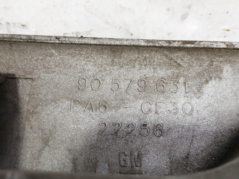 Recambio de molduras traseras para opel zafira a elegance referencia OEM IAM 90579631  