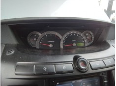 Recambio de cuadro instrumentos para ssangyong rodius xdi limited referencia OEM IAM 8020021104 77130611  2