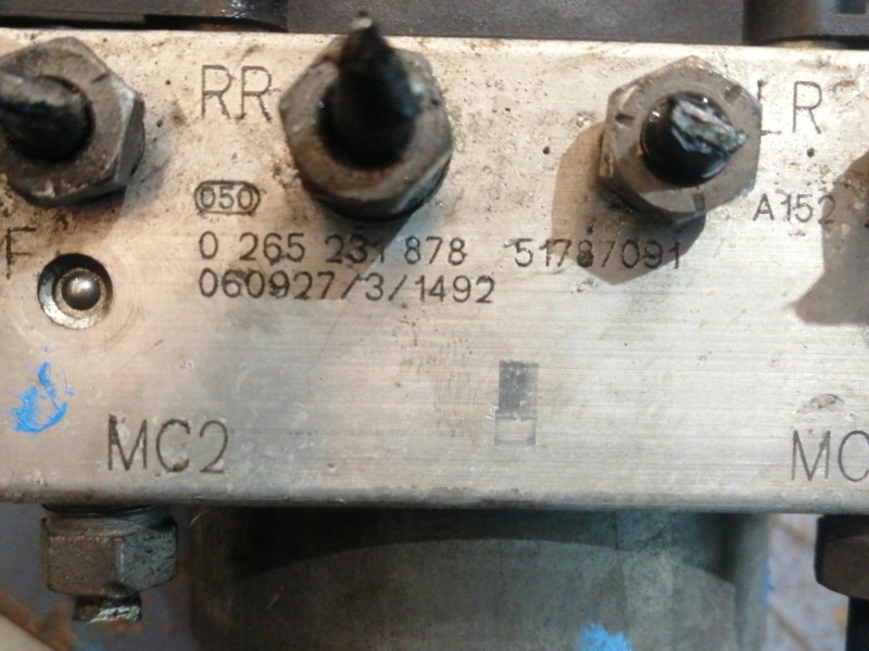 Recambio de abs para fiat grande punto (199) 1.4 referencia OEM IAM 0265231878 51787091 0265800598