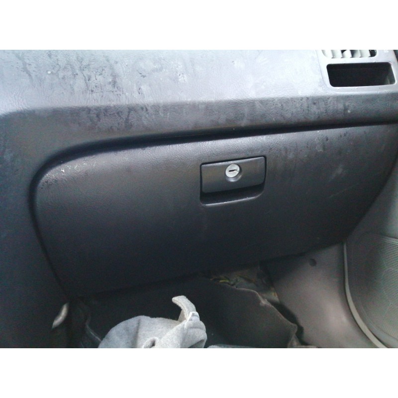 Recambio de guantera para hyundai elantra (xd) 2.0 crdi comfort (4-ptas.) referencia OEM IAM 845112D000  