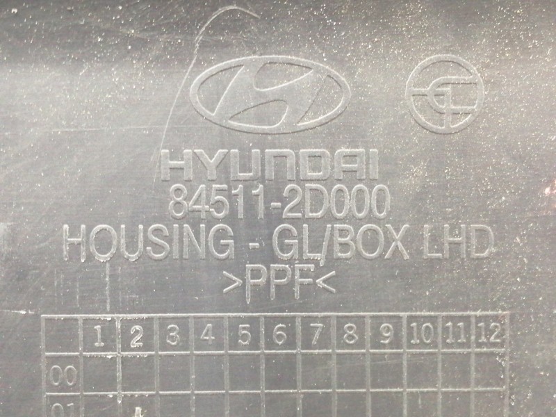 Recambio de guantera para hyundai elantra (xd) 2.0 crdi comfort (4-ptas.) referencia OEM IAM 845112D000  