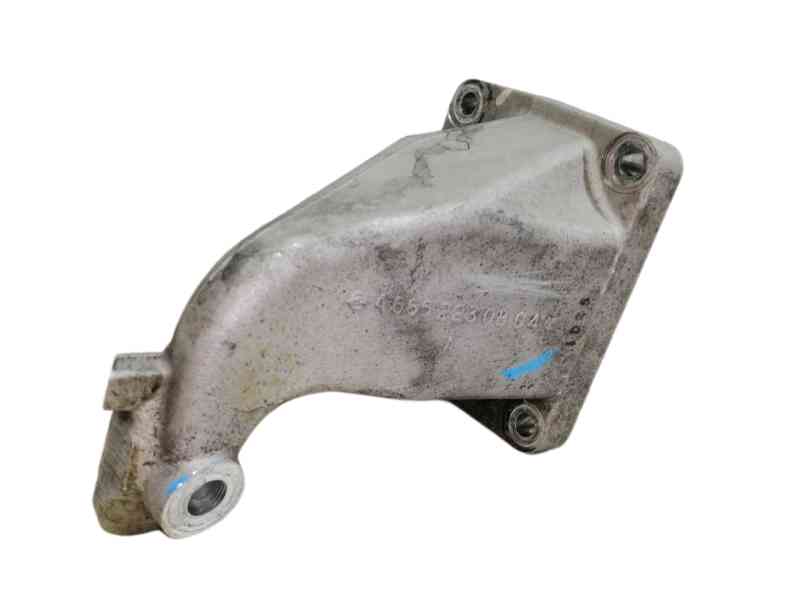 Recambio de soporte motor derecho para ssangyong rodius xdi limited referencia OEM IAM A6652230804  