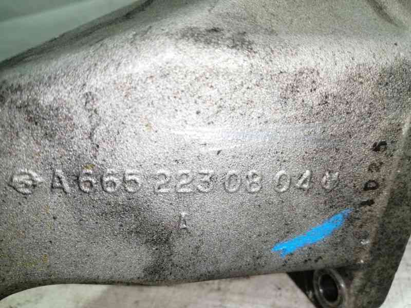 Recambio de soporte motor derecho para ssangyong rodius xdi limited referencia OEM IAM A6652230804  