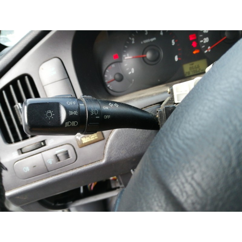 Recambio de mando intermitentes para hyundai elantra (xd) 2.0 crdi comfort (4-ptas.) referencia OEM IAM GKFL3283AA  