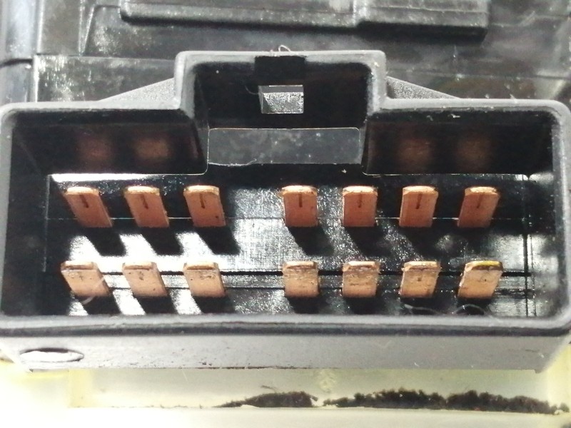 Recambio de mando limpia para hyundai elantra (xd) 2.0 crdi comfort (4-ptas.) referencia OEM IAM   