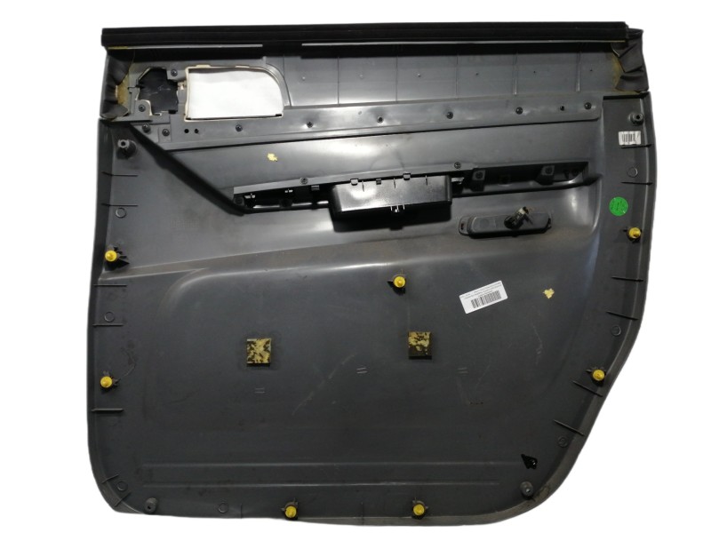 Recambio de guarnecido puerta trasera izquierda para ssangyong rodius xdi limited referencia OEM IAM K7320121000 I110474 