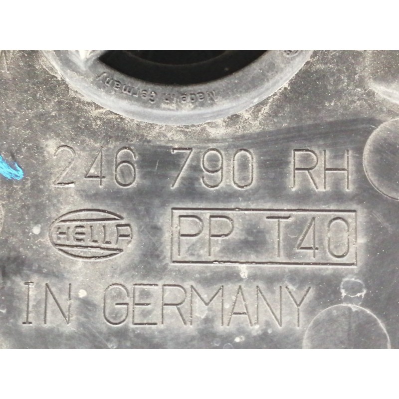 Recambio de faro derecho para ford focus berlina (cak) ambiente referencia OEM IAM 2M5113100DC 246790RH / 5DV00829000 1EL2460451