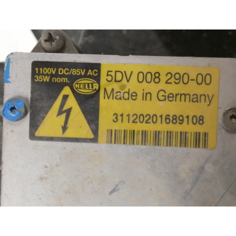 Recambio de faro derecho para ford focus berlina (cak) ambiente referencia OEM IAM 2M5113100DC 246790RH / 5DV00829000 1EL2460451