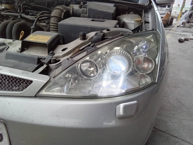 Recambio de faro izquierdo para ford focus berlina (cak) ambiente referencia OEM IAM 1EL24604501 2M5113W030DF / 246789LH / 5DV00