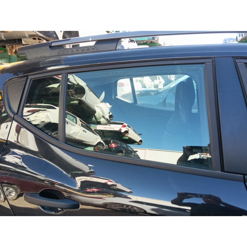 Recambio de elevalunas trasero derecho para dacia sandero iii 1.0 tce 90 referencia OEM IAM 827209211R  