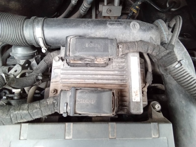 Recambio de centralita motor uce para opel meriva 1.7 16v cdti referencia OEM IAM   