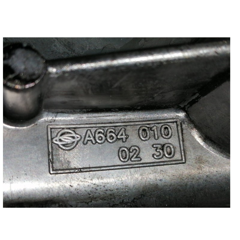 Recambio de tapa balancines para ssangyong rodius xdi limited referencia OEM IAM A6640100230  