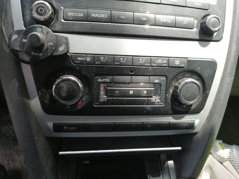 Recambio de mando calefaccion / aire acondicionado para skoda octavia berlina (1z3) ambition referencia OEM IAM 3T0907044AR  