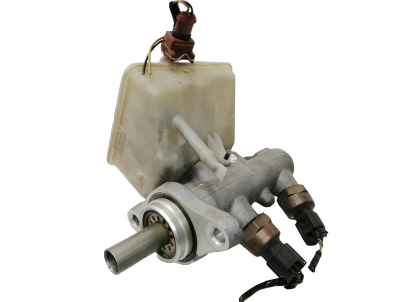 Recambio de bomba freno para volvo s60 berlina 2.4 d referencia OEM IAM 03350884861  