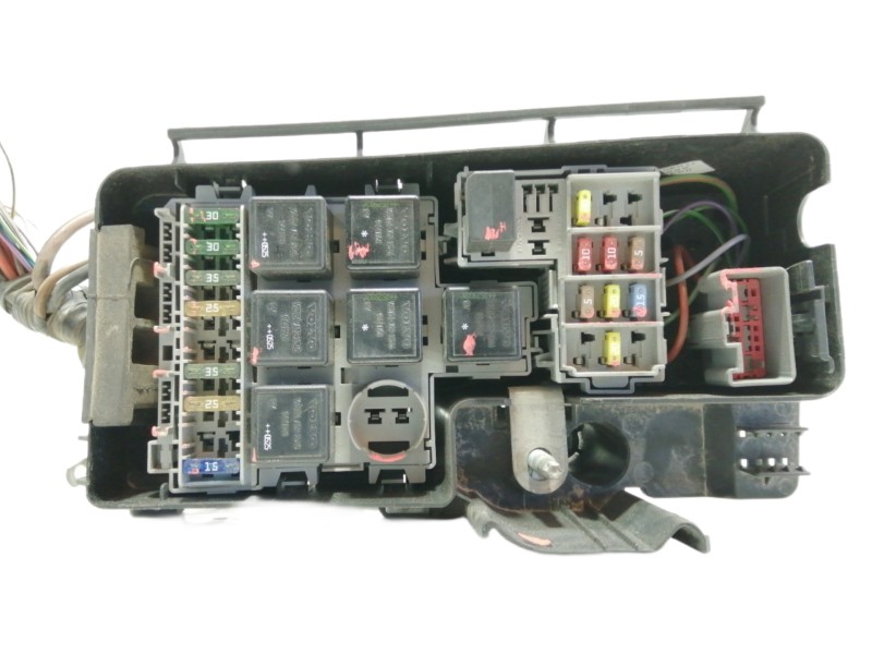 Recambio de caja reles / fusibles para volvo s60 berlina 2.4 d referencia OEM IAM 30728132 V23134A52X345 9441160