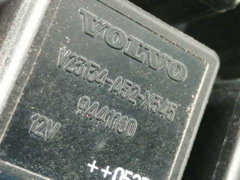 Recambio de caja reles / fusibles para volvo s60 berlina 2.4 d referencia OEM IAM 30728132 V23134A52X345 9441160