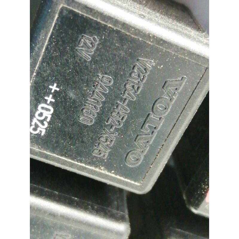 Recambio de caja reles / fusibles para volvo s60 berlina 2.4 d referencia OEM IAM 30728132 V23134A52X345 9441160